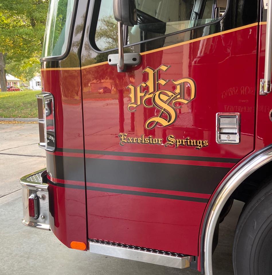 Excelsior Springs fire displaces residents; several cats unaccounted for