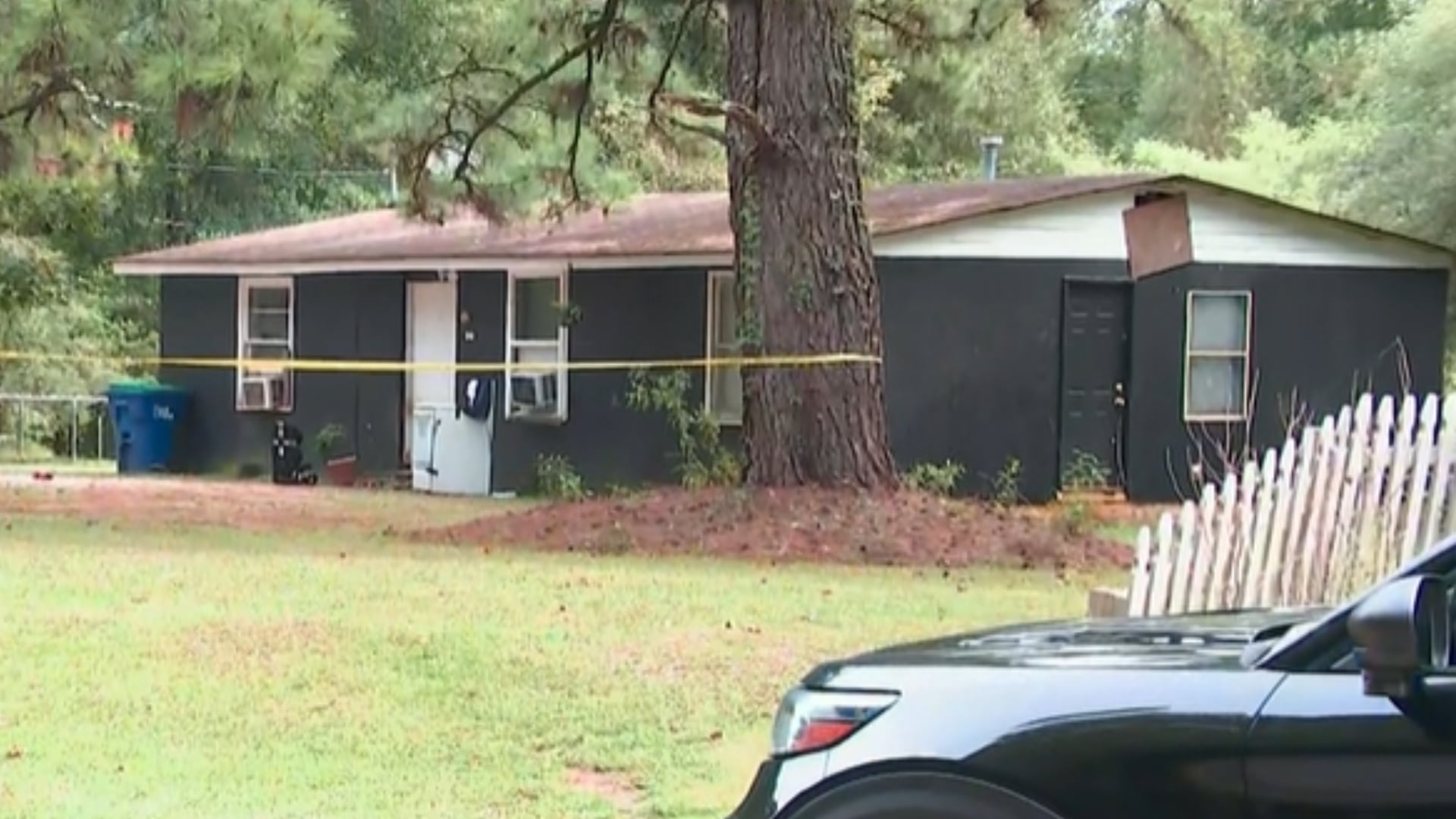 Police Shoot Man, Two Dogs During Welfare Check in Fairburn