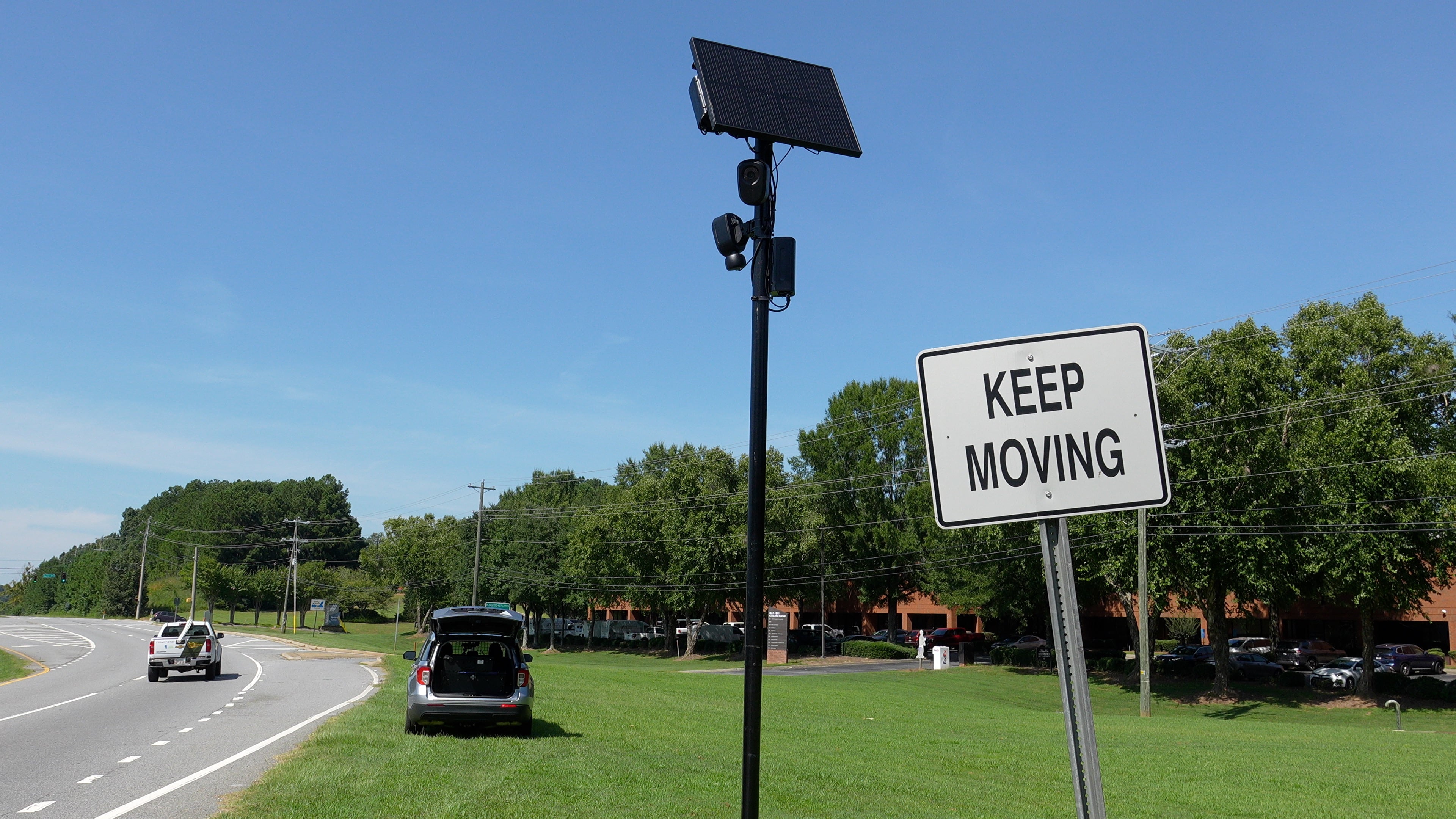 Flock Safety Worker Calls Police on Reporter Filming Camera Installation in Milton, Georgia