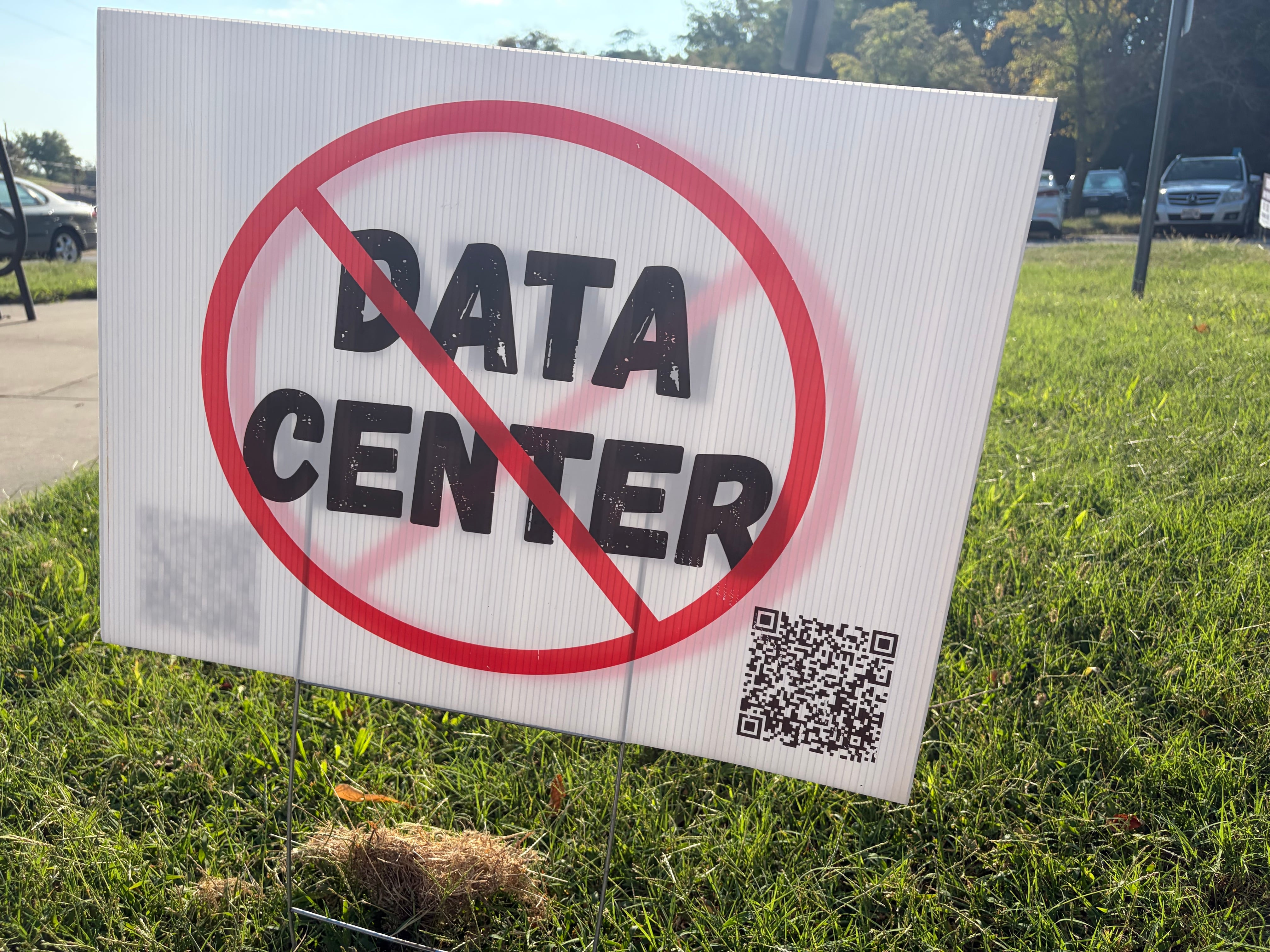 Missouri cities tighten rules on data center development