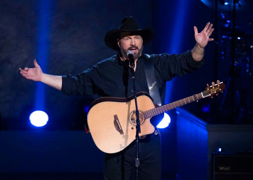 Garth Brooks cancels additional show in Kansas City after bots take hold of ticket sales
