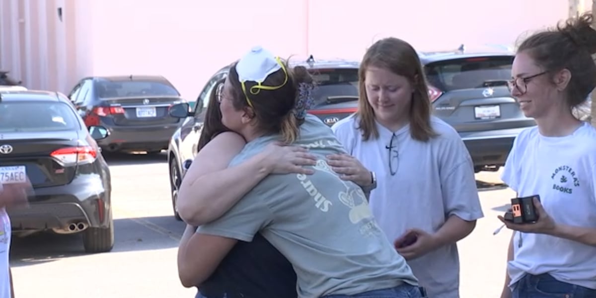 Customers offer support after Overland Park bookstore damaged by overnight fire