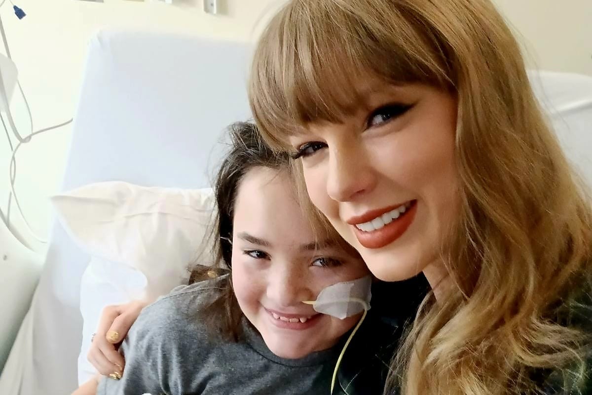 preloaded gallery image