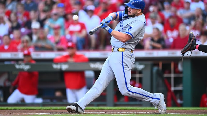 Kansas City Royals' Vinnie Pasquantino (9) hits a two-run home run during the first inning of...
