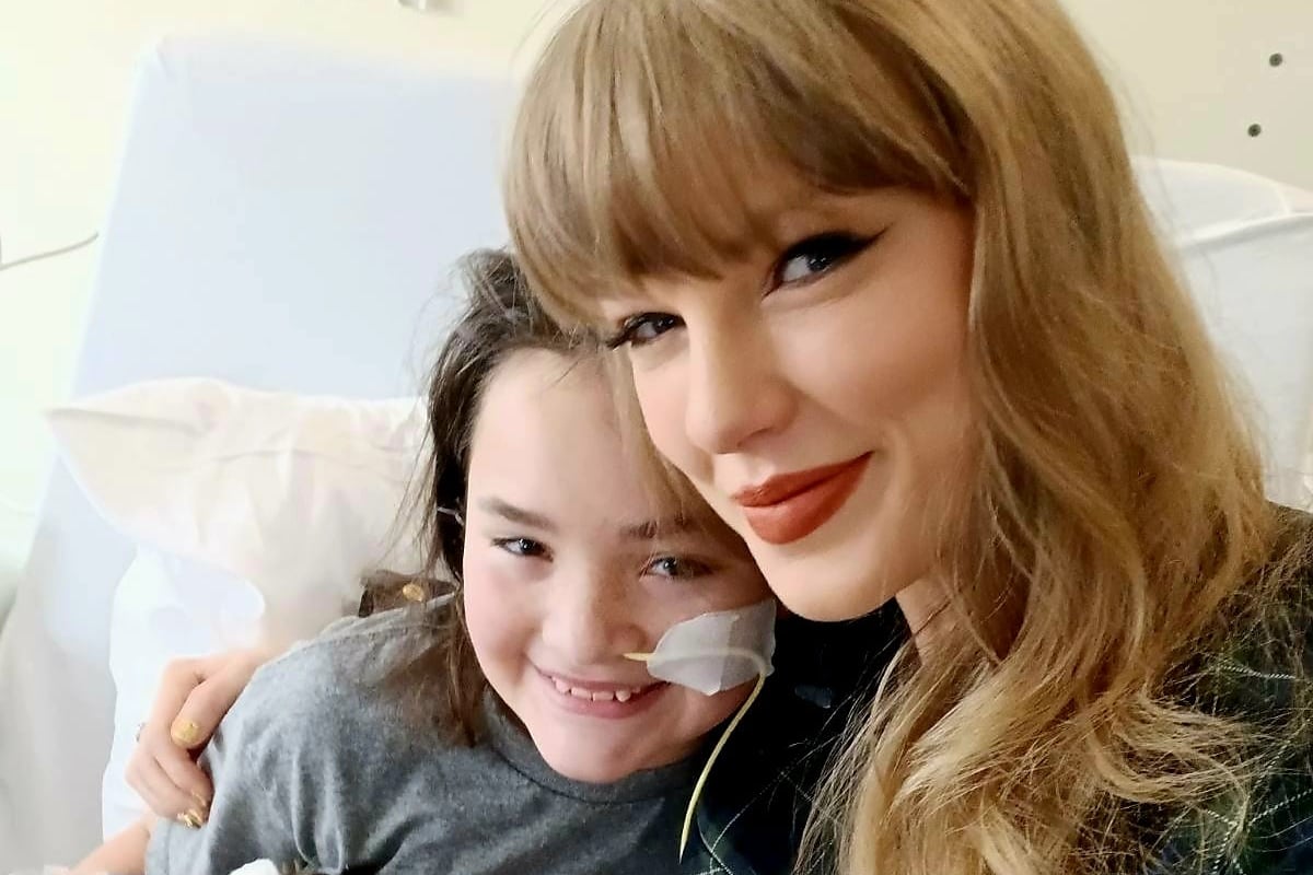 KANSAS CITY, Mo. -- Taylor Swift spent part of the day at Children's Mercy Hospital visiting...