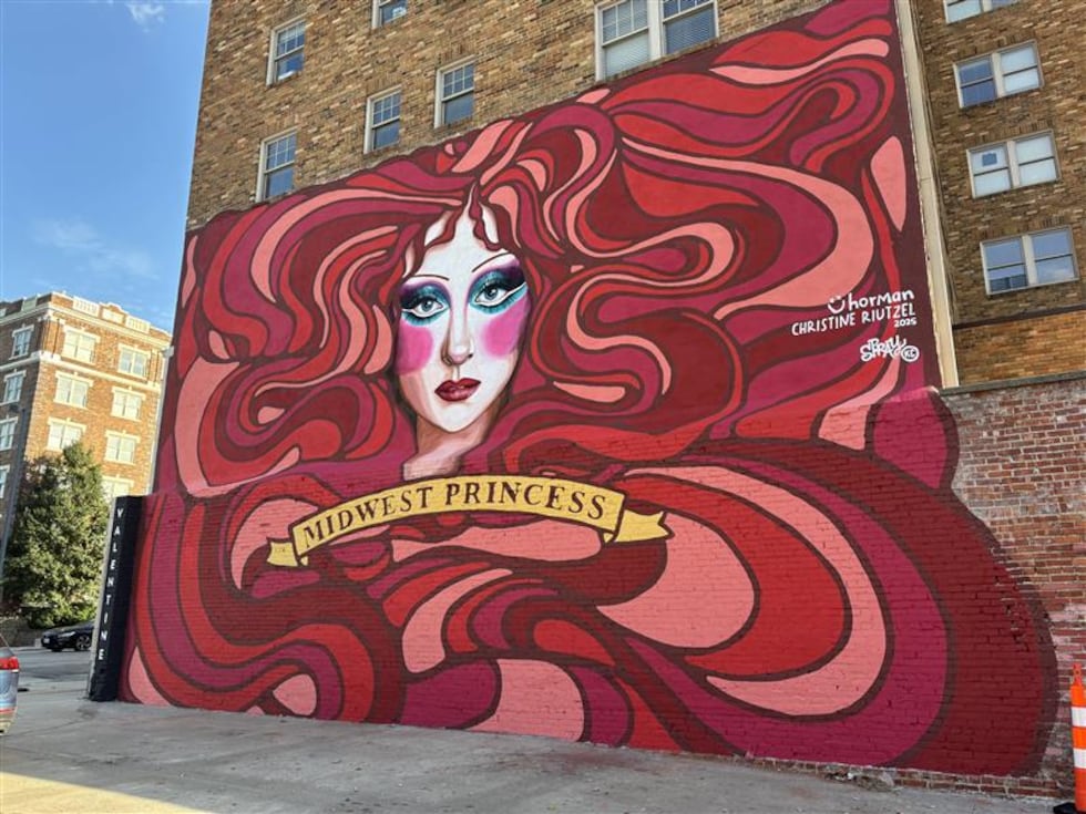 El metro de Kansas City se está preparando para el 'Midwest Princess' Chappell Roan por delante de ella ...