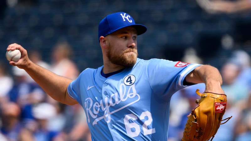 Kansas City Royals relief pitcher Jonathan Bowlan throws to a Detroit Tigers batter during the...