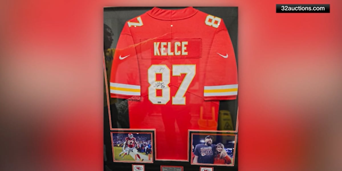 Travis, Taylor signed jersey to rake in thousands for Canadian children