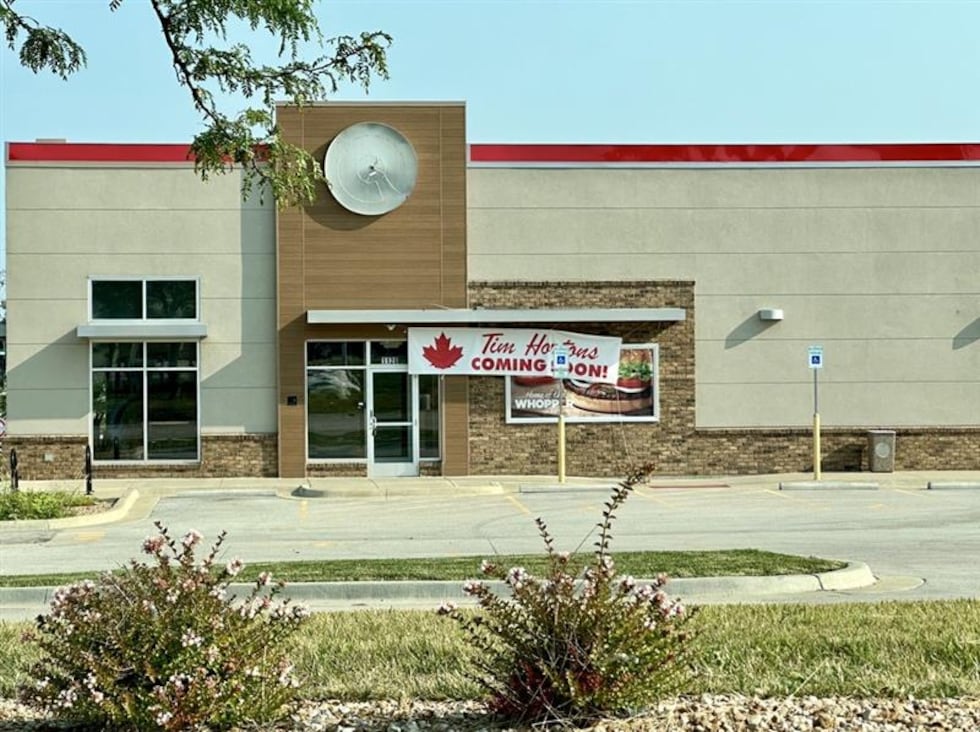 BLUE SPRINGS, Mo. -- Tim Hortons still plans to open a location on Woods Chapel Road in Blue...