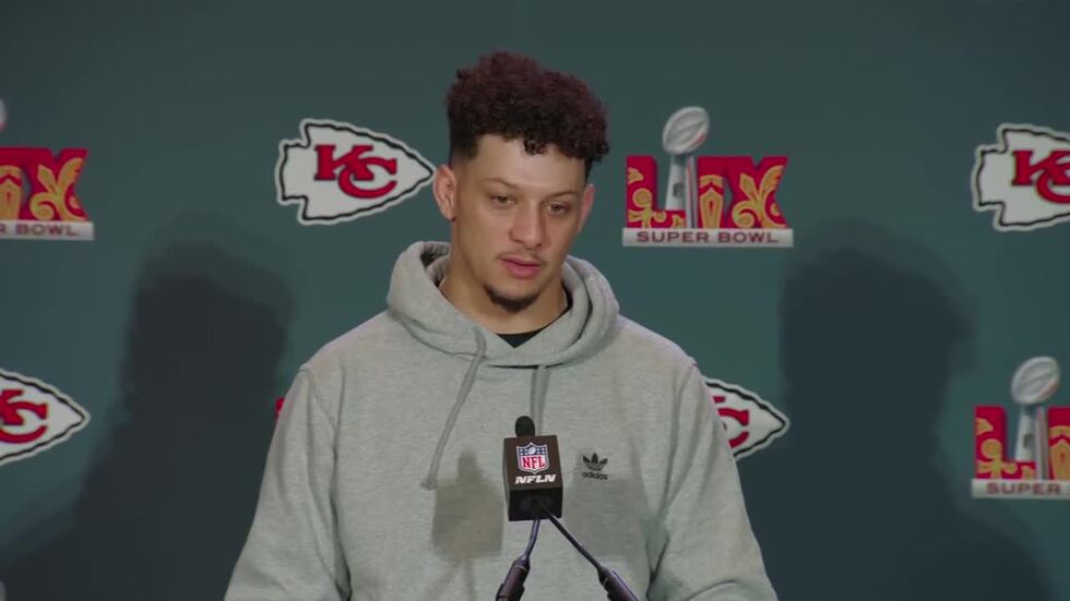 Chiefs quarterback Patrick Mahomes looks to lead team to 3rd consecutive Super Bowl title