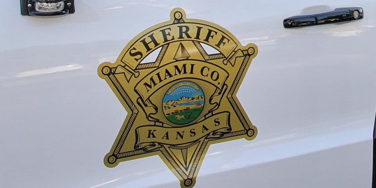 Kansas authorities looking for suspect who seriously injured man while stealing his car Kansas authorities looking for suspect who seriously injured man while stealing his car