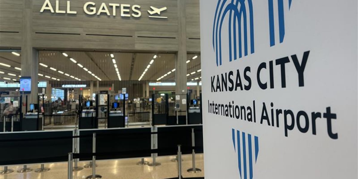 ‘I was worried’: KCI travelers express nerves, show up early as shutdown impacts flights around the country