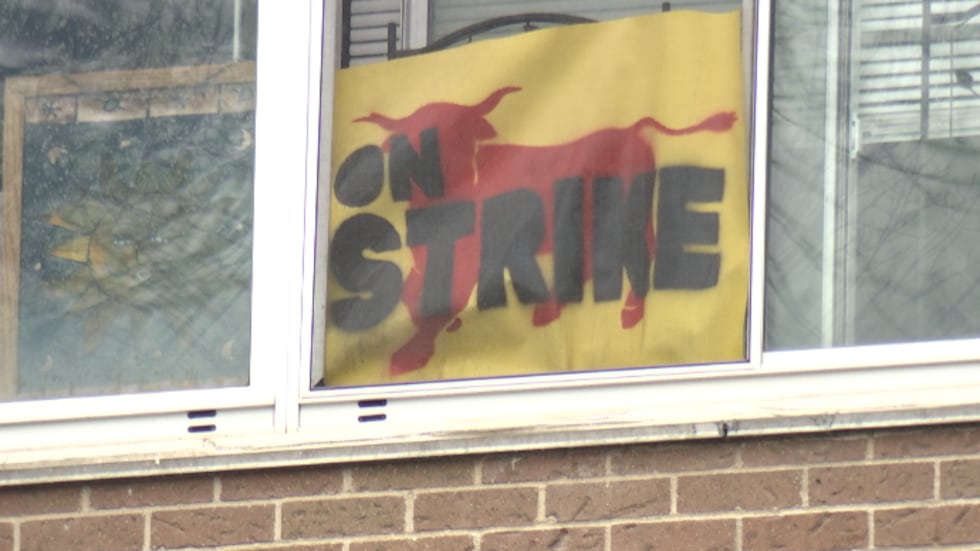 On Friday, the tenants’ union at Independence Tower held a rally, inviting the complex’s...