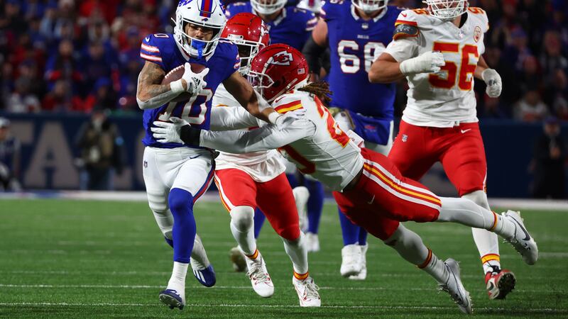 Buffalo Bills wide receiver Khalil Shakir (10) runs with the ball as Kansas City Chiefs'...