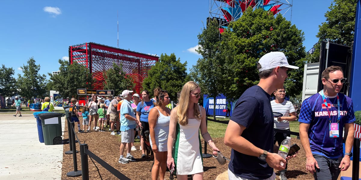 Rain delay can’t dampen FIFA Fan Fest, Chainsmokers set for makeup show