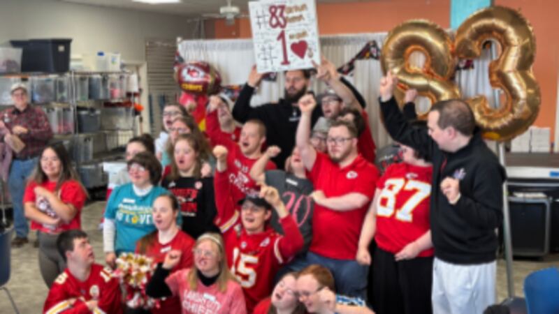 Chiefs Noah Gray stops into Inclusive Connections