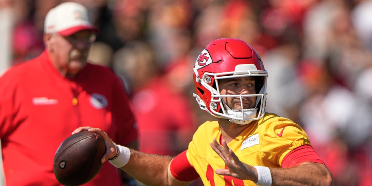 Chiefs rookie QB Garrett Nussmeier embraces backup role at training camp