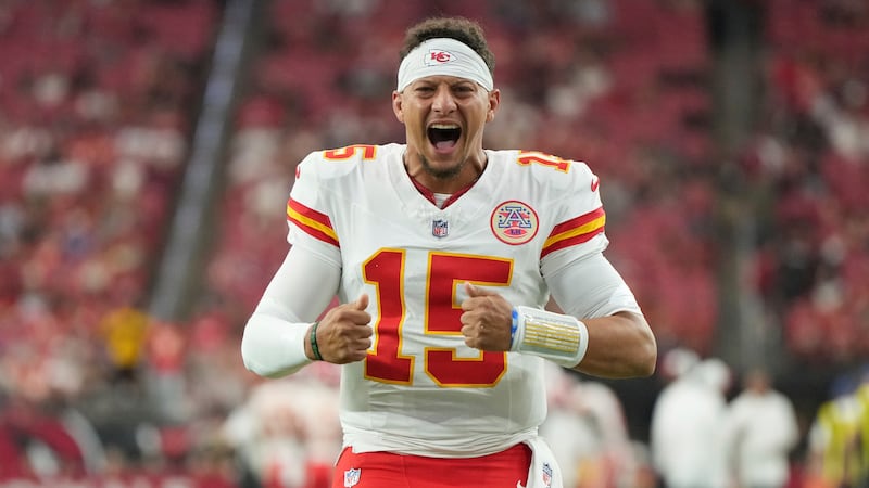 One pass, one TD: Mahomes, Chiefs get off to good start in 20-17 preseason loss to Cardinals