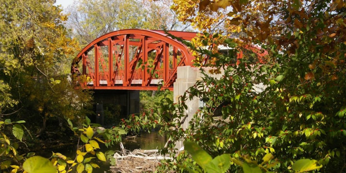 Parks & Rec officials say Red Bridge love locks shouldn’t have been removed