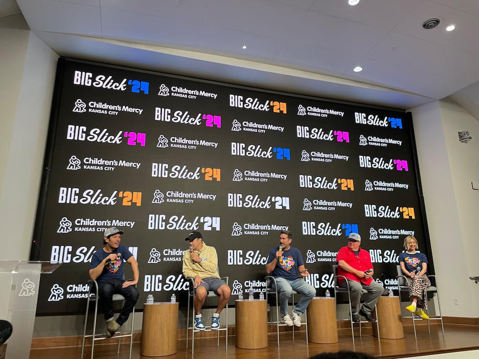 From left to right, Paul Rudd, Jason Sudeikis, Rob Riggle, Eric Stonestreet and Heidi Gardner...
