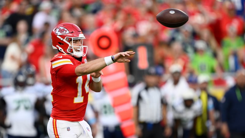Kansas City Chiefs quarterback Garrett Nussmeier (14) throws against the Seattle Seahawks...