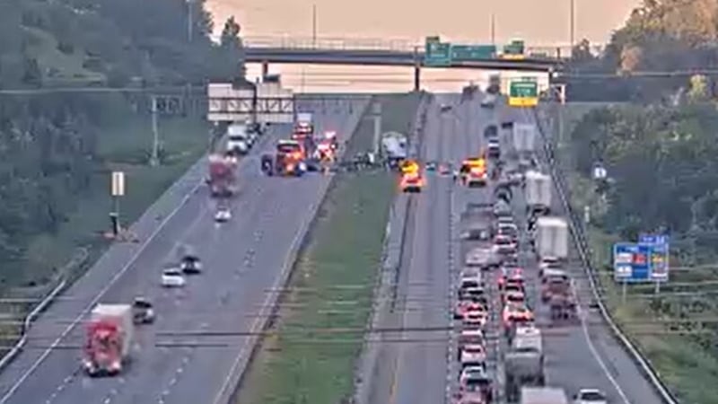 Traffic Alert: Fatal crash closes I-435 Northbound Wednesday morning