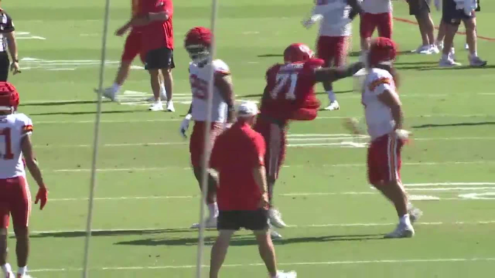 Scuffle breaks out between two Chiefs rookies at camp